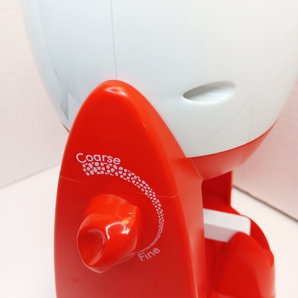 Jelly bean snow cone maker, ice shaver - Picture 2 of 6